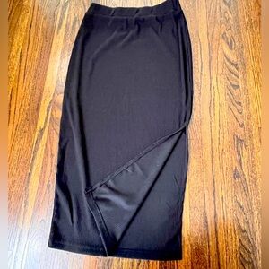 High-waisted, midi, ribbed skirt with high slit, M